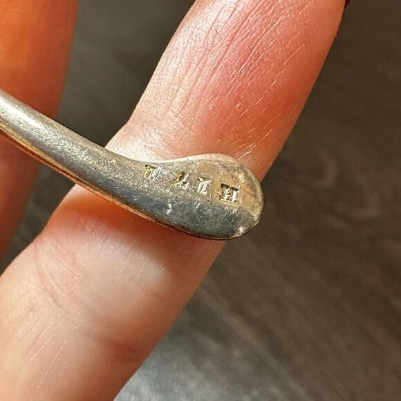 Antique Gorham marked H171 "wishbone" sterling silver sugar cube tongs! - Picture 7 of 7